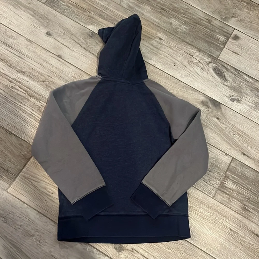 EUC The Children’s Place hooded sweatshirt, sz 7/8